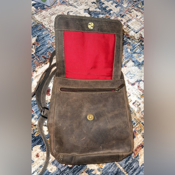 NWT Gianni Conte Brwn Leather Men Crossbody Bag Snap Closure Red Interior 966145 - Picture 10 of 13